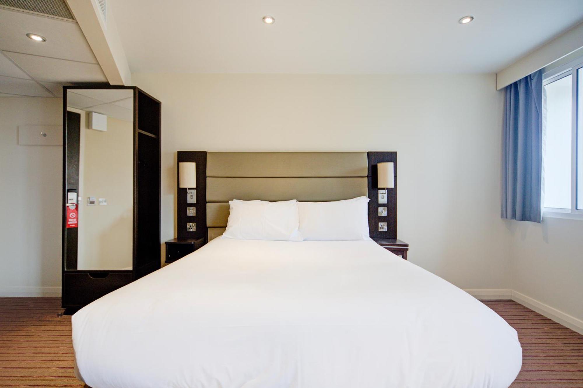 Belvilla Newport City Centre Hotel - Lifestyle מראה חיצוני תמונה