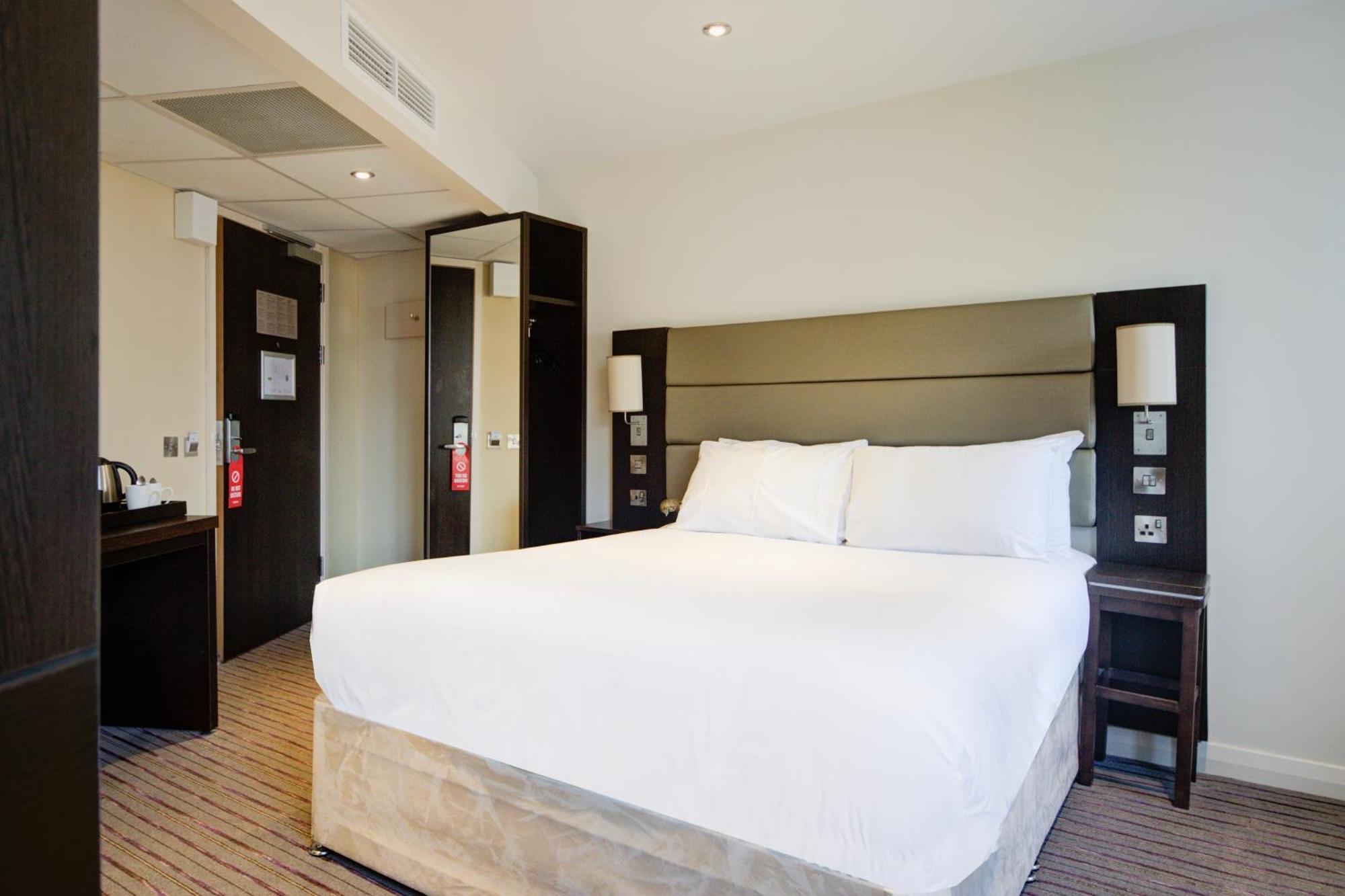 Belvilla Newport City Centre Hotel - Lifestyle מראה חיצוני תמונה