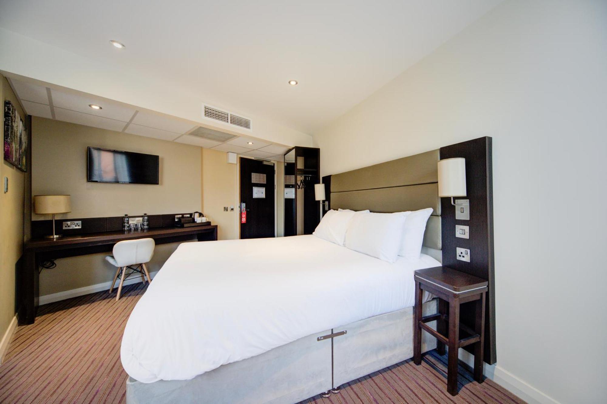Belvilla Newport City Centre Hotel - Lifestyle מראה חיצוני תמונה