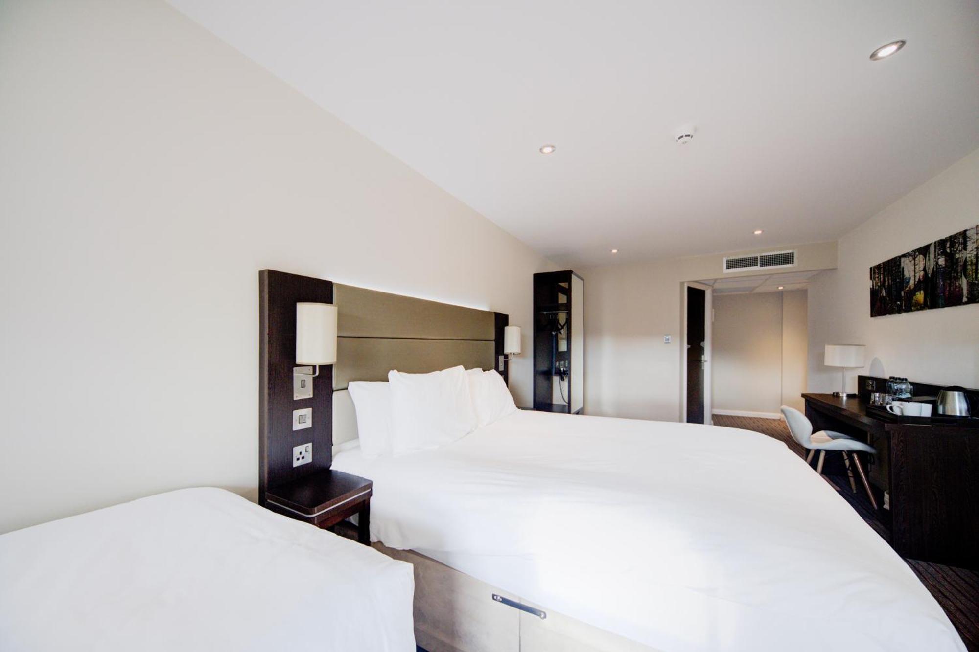 Belvilla Newport City Centre Hotel - Lifestyle מראה חיצוני תמונה