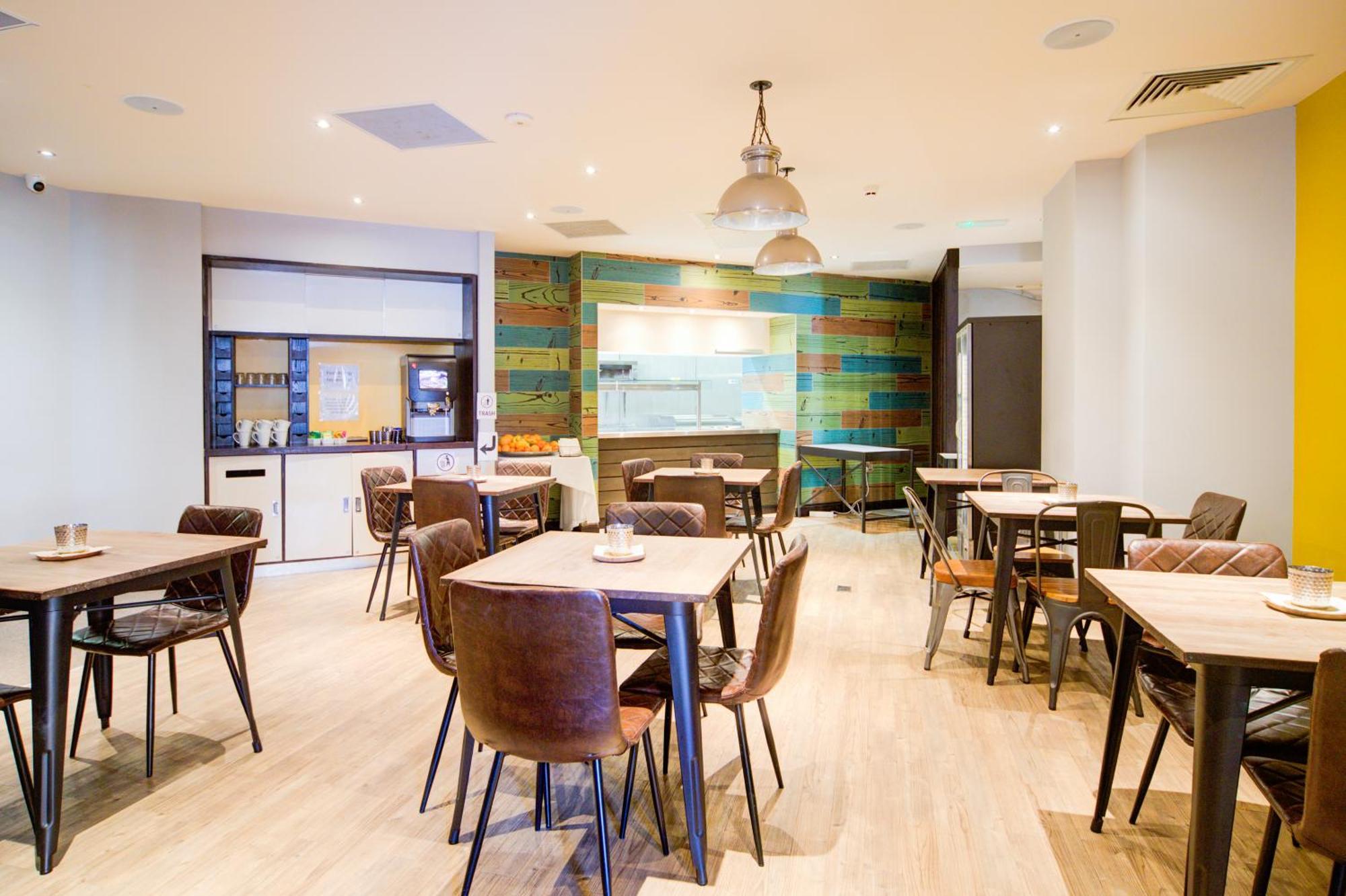 Belvilla Newport City Centre Hotel - Lifestyle מראה חיצוני תמונה