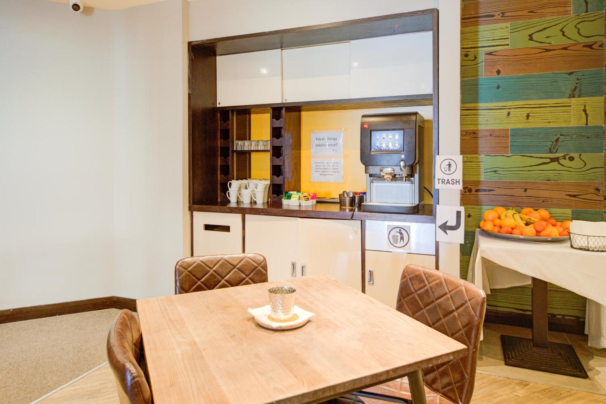 Belvilla Newport City Centre Hotel - Lifestyle מראה חיצוני תמונה